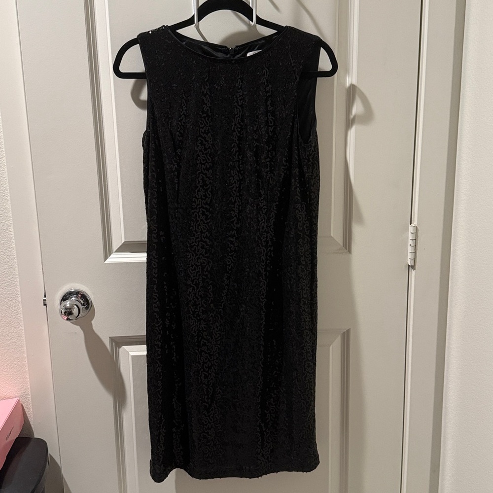 Elegant Black Sleeveless Dress